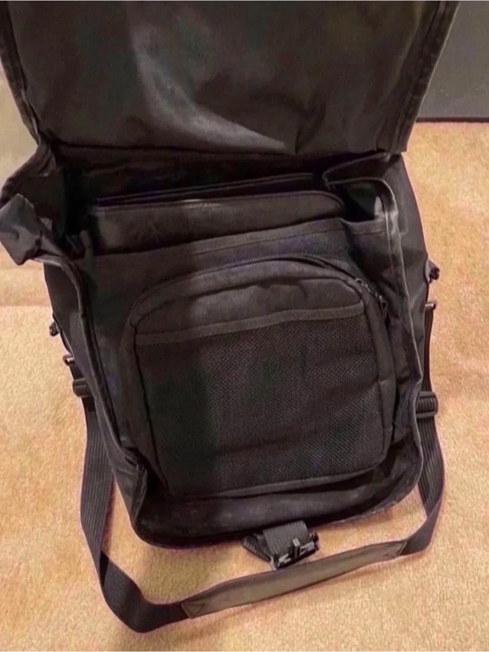 N/A versatile black